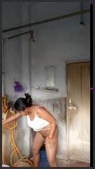 Desi Girl Pissing Video