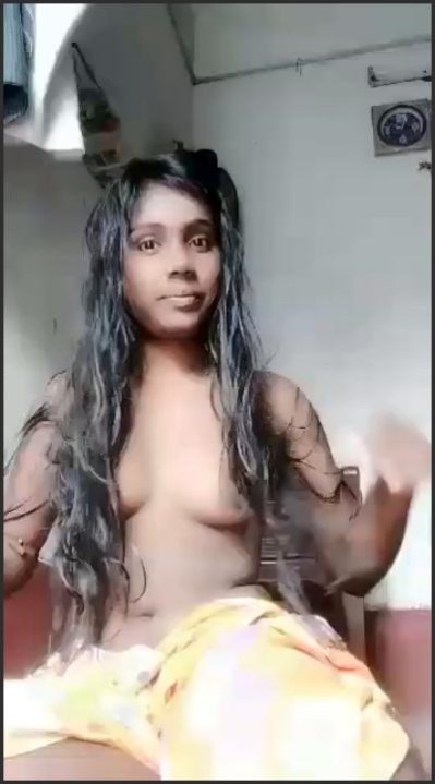 Hot Desi Girl Showing Her Boss Video